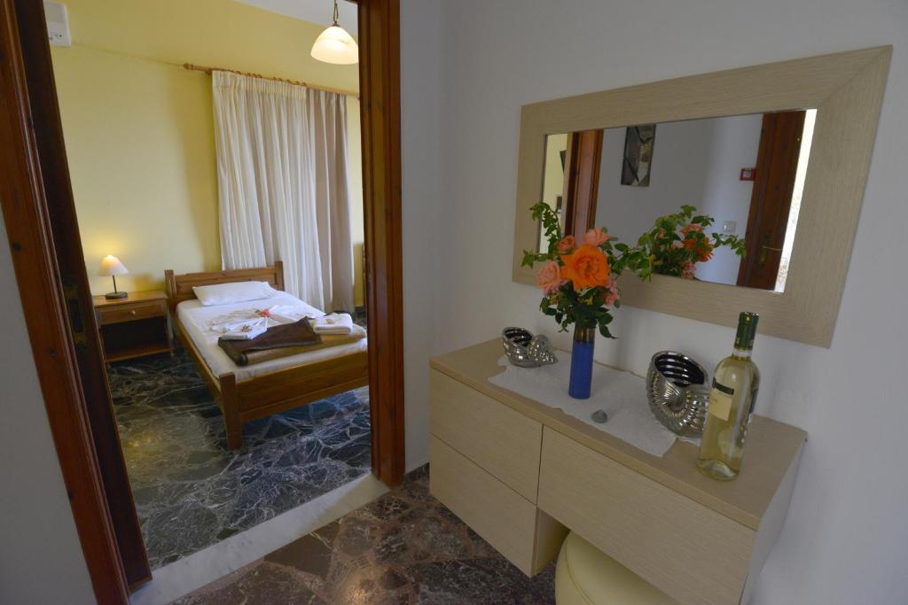 Zambia Apartments Plakias Bilik gambar